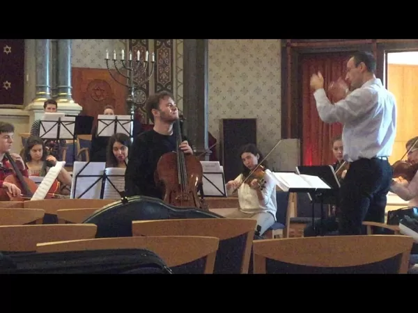 Rehearsing Haydn C Major cello concerto - Győr University’s orchestra